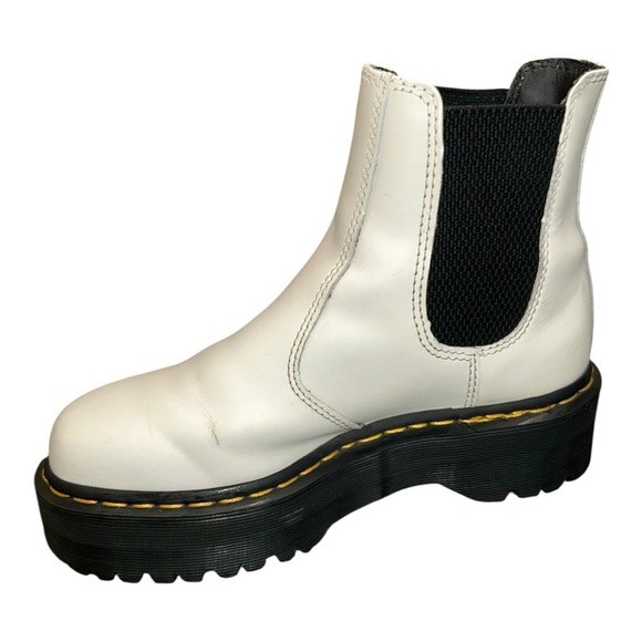 Dr. Martens 2976 Quad Platform Chelsea Boots – Women’s Size 6 pre-owned - Picture 4 of 13